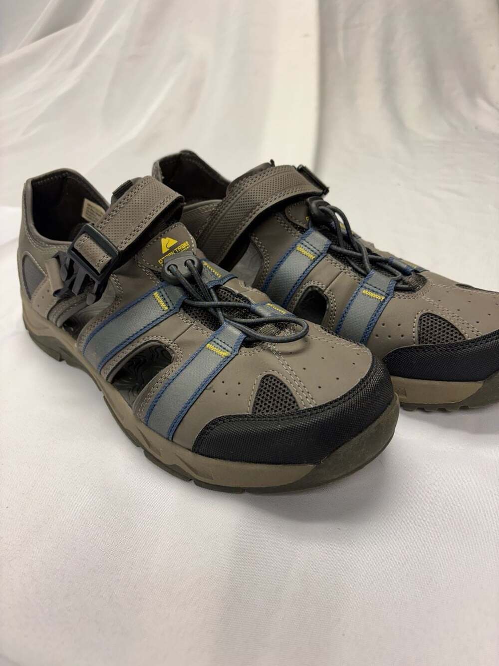 Ozark Trail Closed Toe Sandals Size 11 Gray Adventure Sport Water Shoes